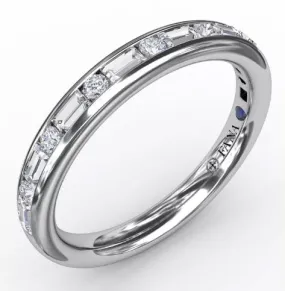 Alternating Baguette and Round Diamond Band