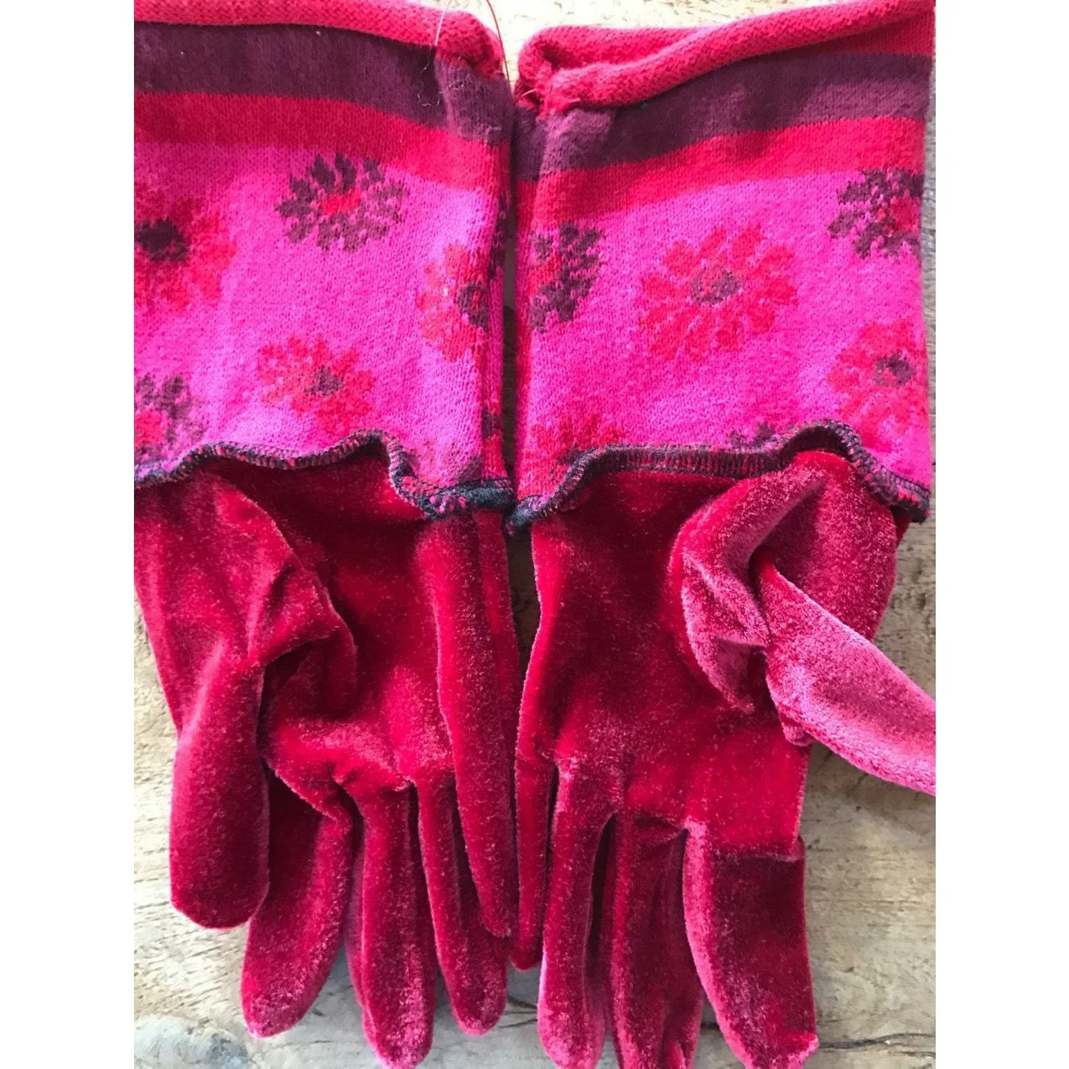 Create your own!! Custom made full finger gloves. Can be stretch velvet or 100% stretch wool. Several colors to choose from. Request yours!