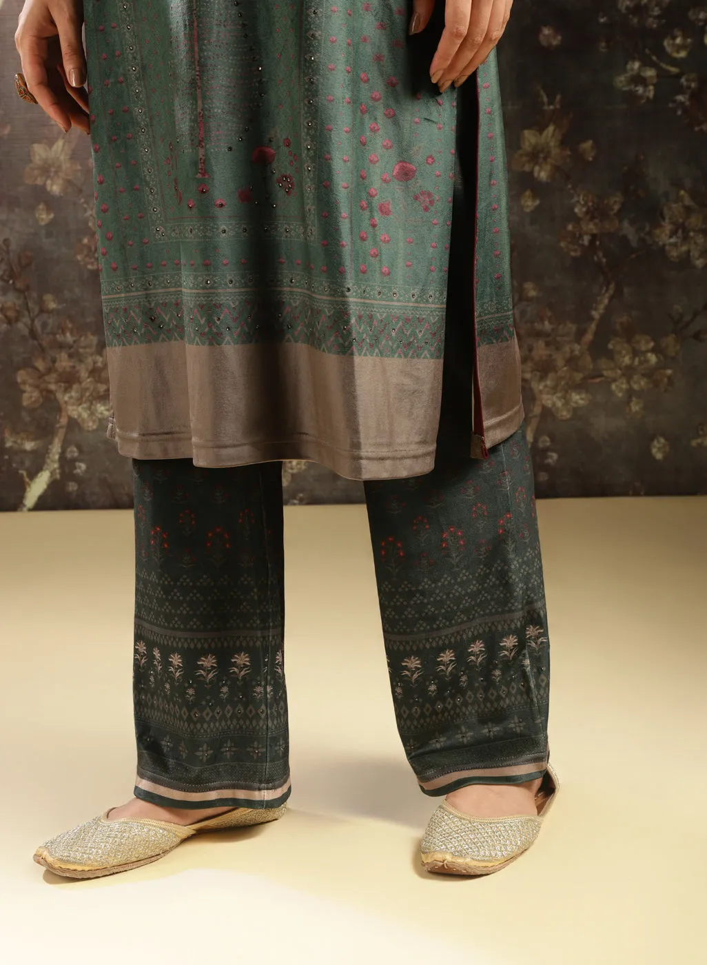 Emerald Green Printed Velvet Kurta Set with Swarovski Work