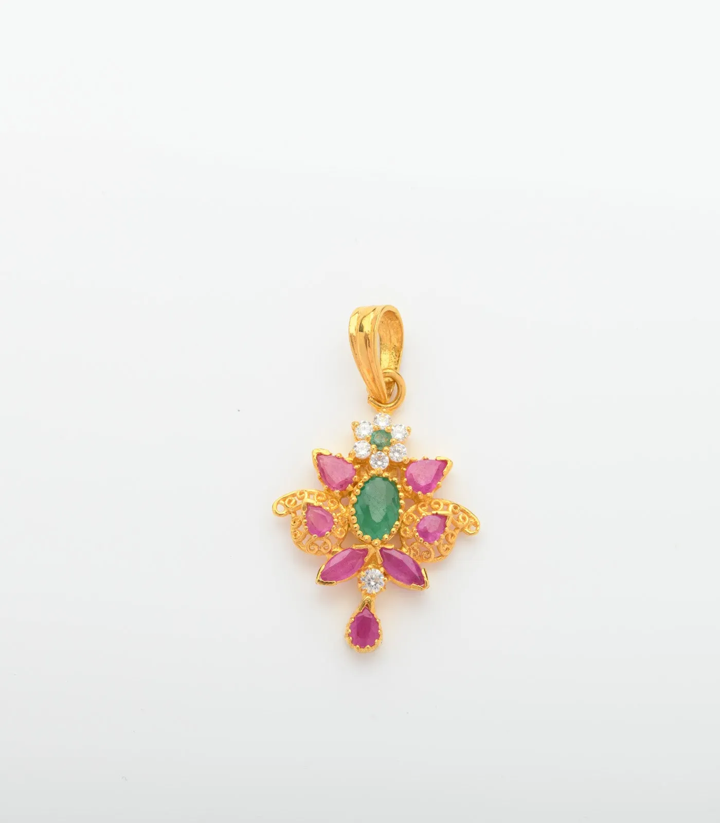 Ethnic design chain pendant