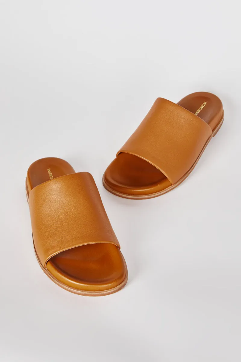 PIPPY SLIP ON SANDAL