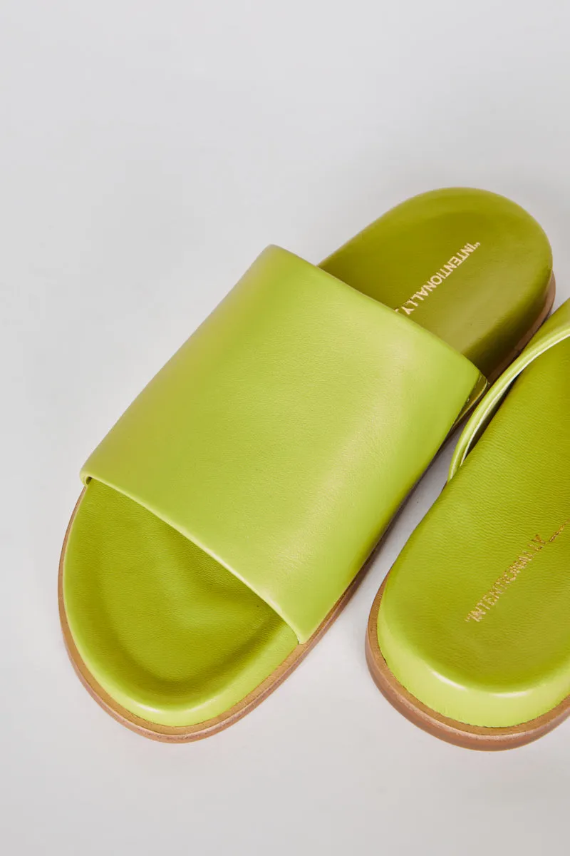 PIPPY SLIP ON SANDAL