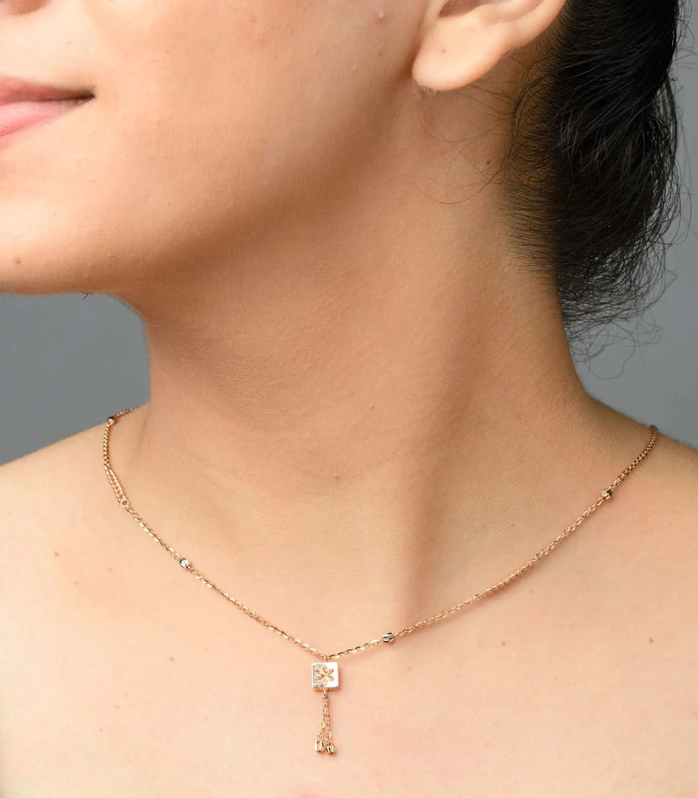 Square dangler pendant chain