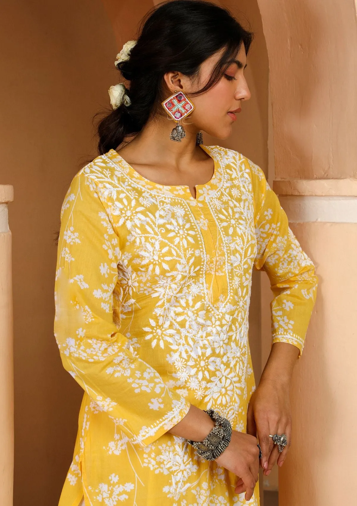 Zainab Chikankari Mulmul Straight Kurta